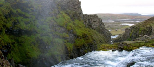Silfurfoss við Hólaskjól